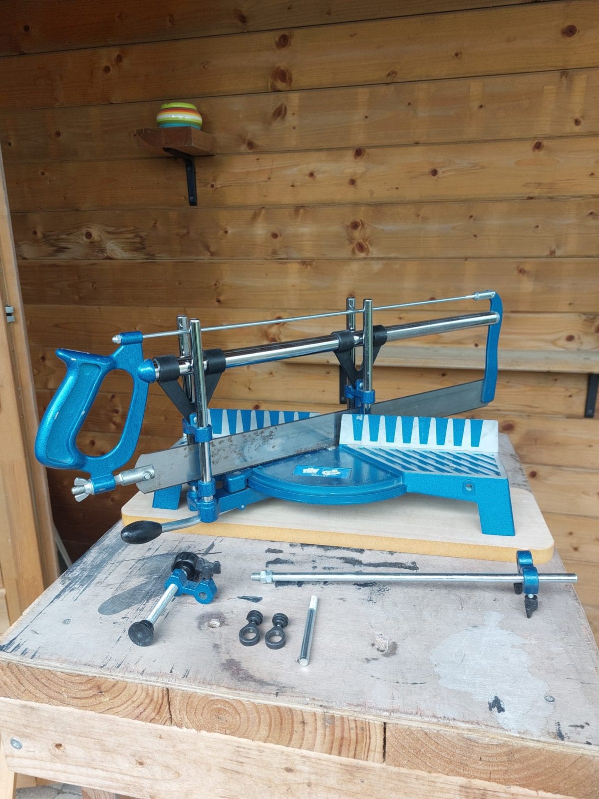 Ferm Professionele Verstekzaag 550mm - Zo goed als nieuw, Ophalen, Zo goed als nieuw, Afkortzaag, 30 tot 70 mm