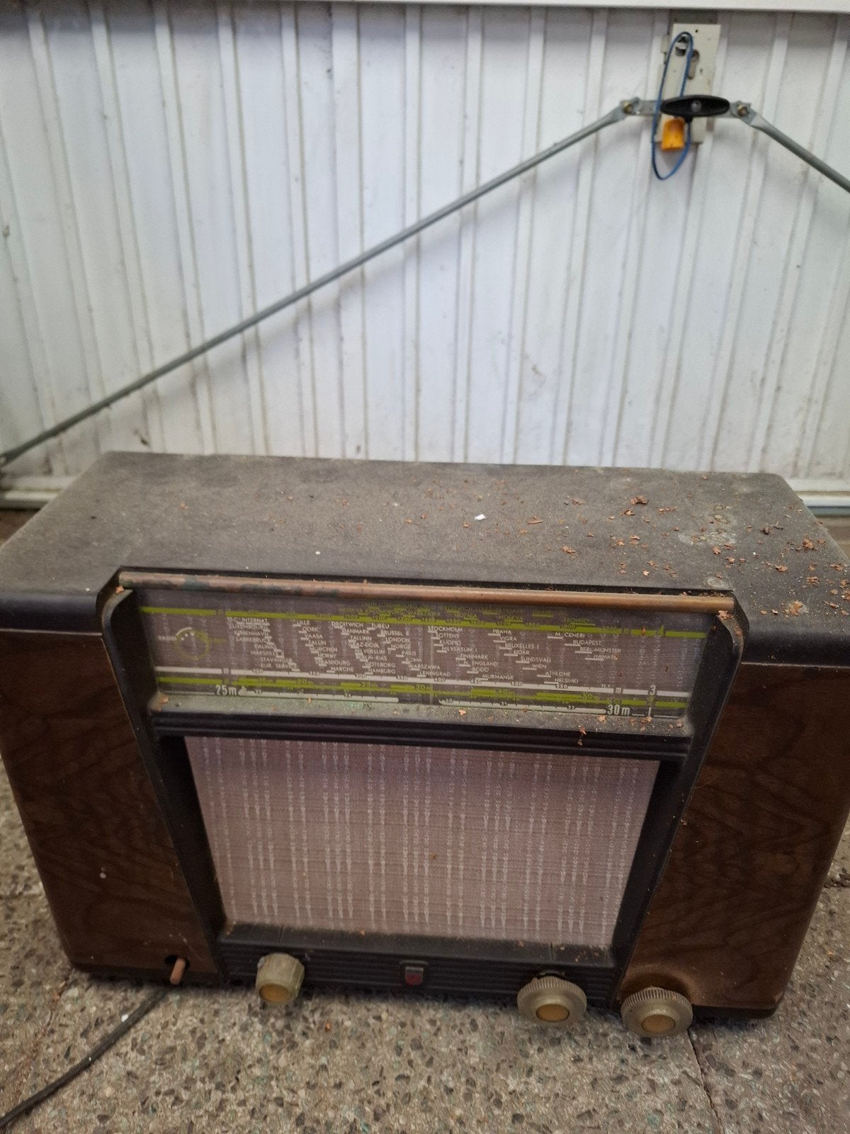 antieke Phillips radio zwart bruin, Ophalen of Verzenden