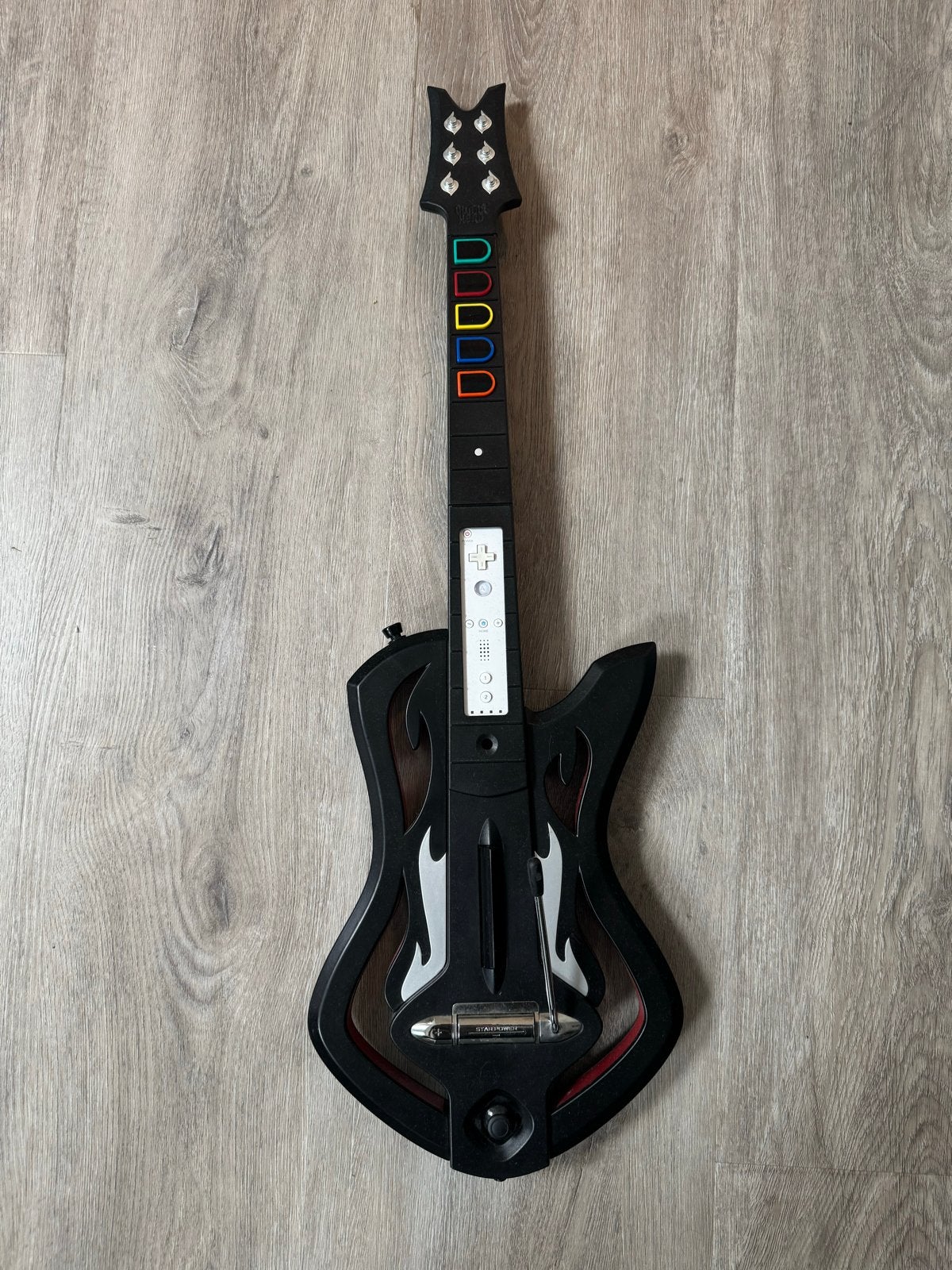 Wii gitaar voor Guitar Hero / Rock Band, Ophalen of Verzenden, Gebruikt, Zonder controller