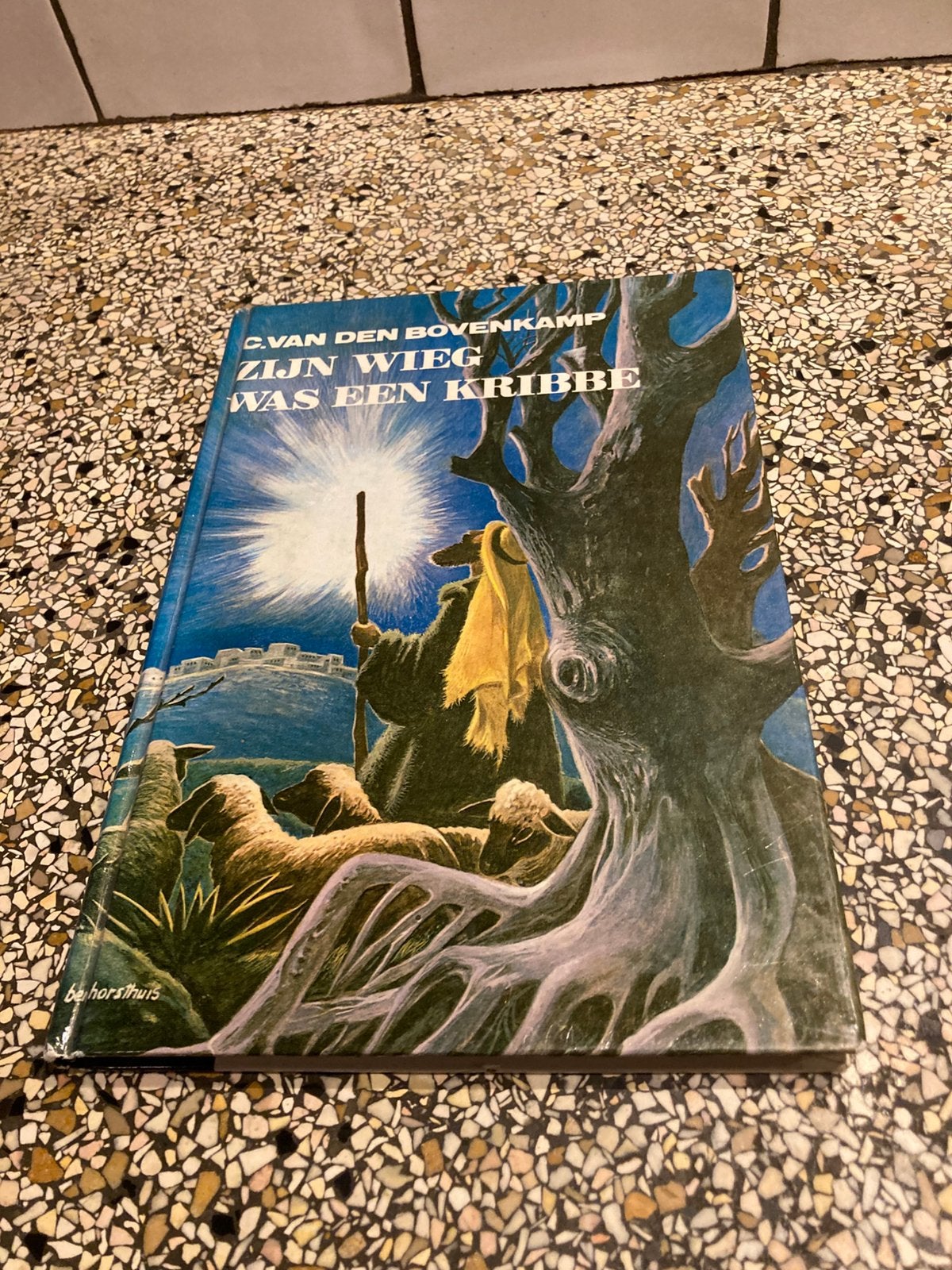 Zijn wieg was een kribbe, Boeken, Ophalen of Verzenden