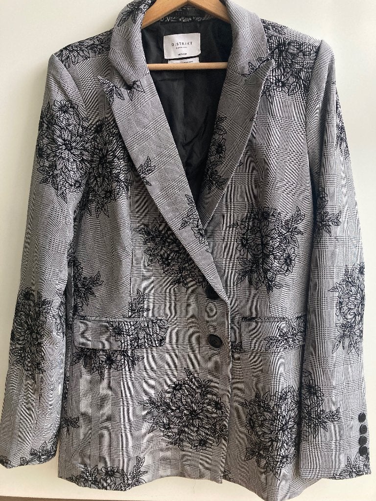 Grijze colbert met bloemen van Distrikt Norrebro mt. 158/164, Kleding | Dames, Distrikt Nørrebro, Kostuum of Pak, Ophalen of Verzenden