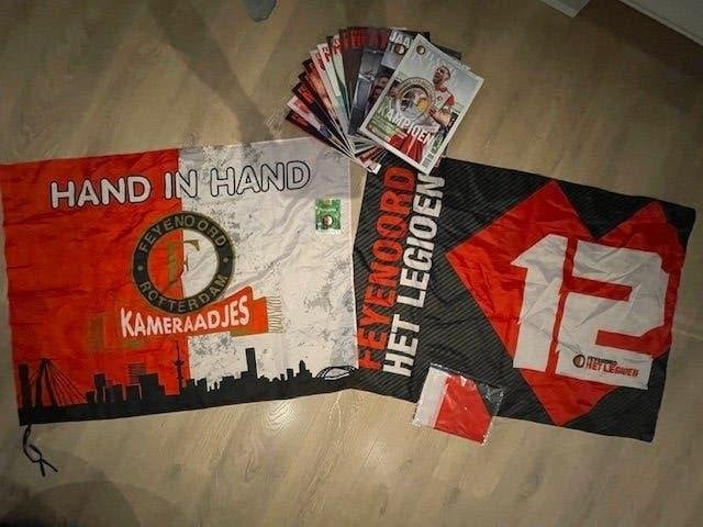Feyenoord bladen, Kuipgras + vlaggen NIEUW/ZGAN, Verzamelen, Ophalen of Verzenden, Nieuw, Feyenoord, Overige typen