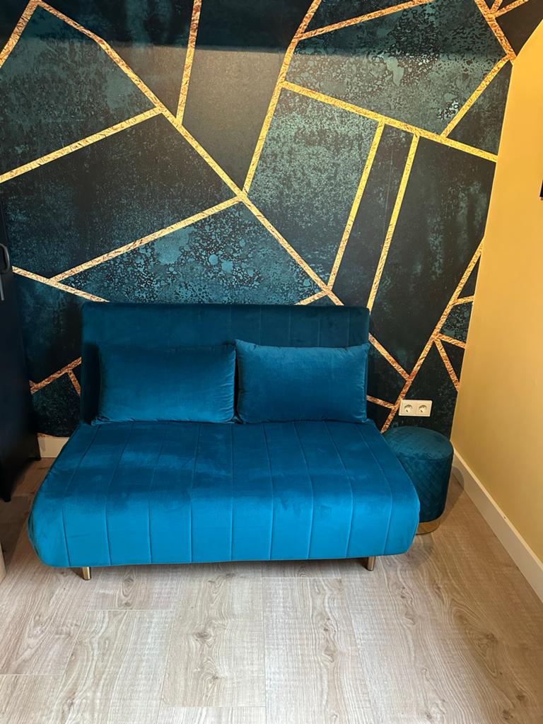 Nieuwe slaapbank met poef - 120x200 cm, Ophalen of Verzenden, Zo goed als nieuw, Rond, 100 tot 125 cm