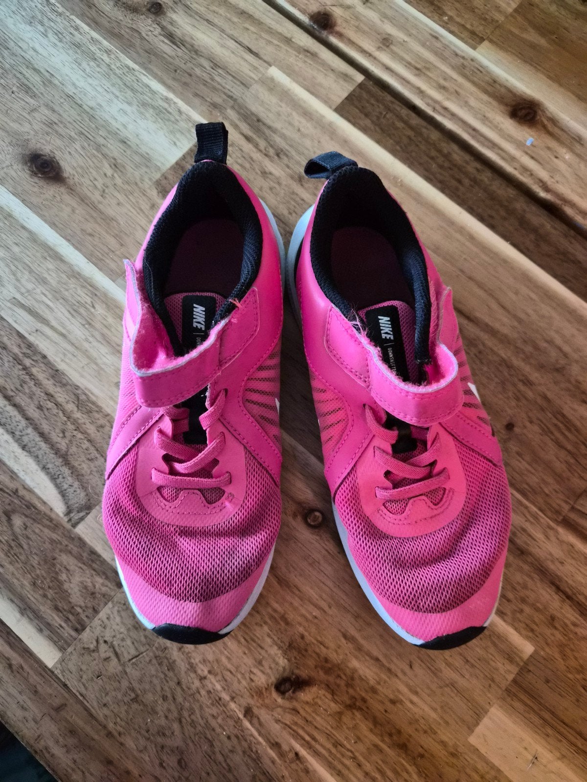 Roze Nike Sportschoenen Maat 32, Gebruikt, Ophalen of Verzenden, Nike, Jongen of Meisje