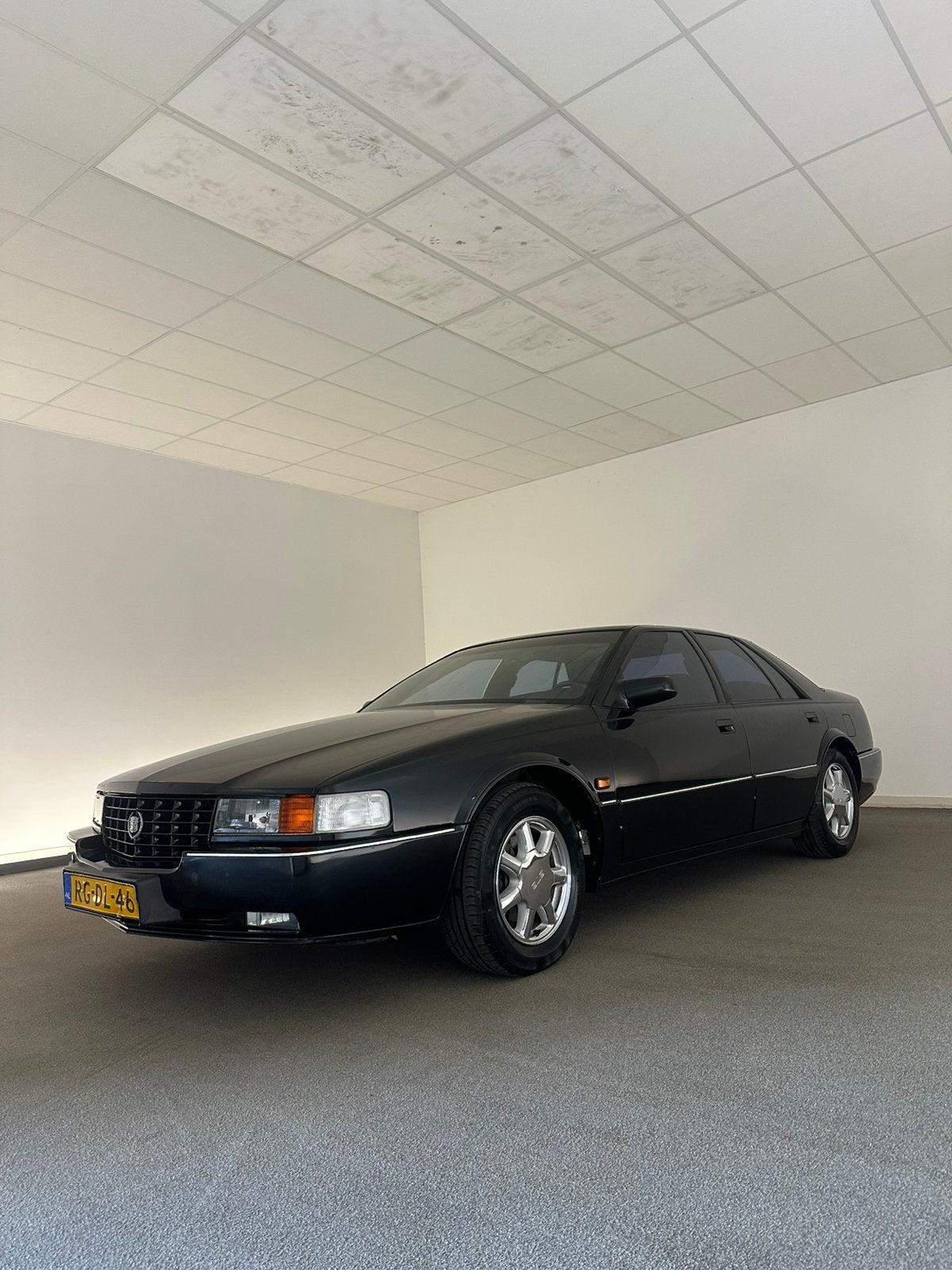 Cadillac Seville 4.6 Sedan STS 32V Northstar AUT 1997 Zwart, 4565 cc, 8 cilinders, Zwart, Origineel Nederlands