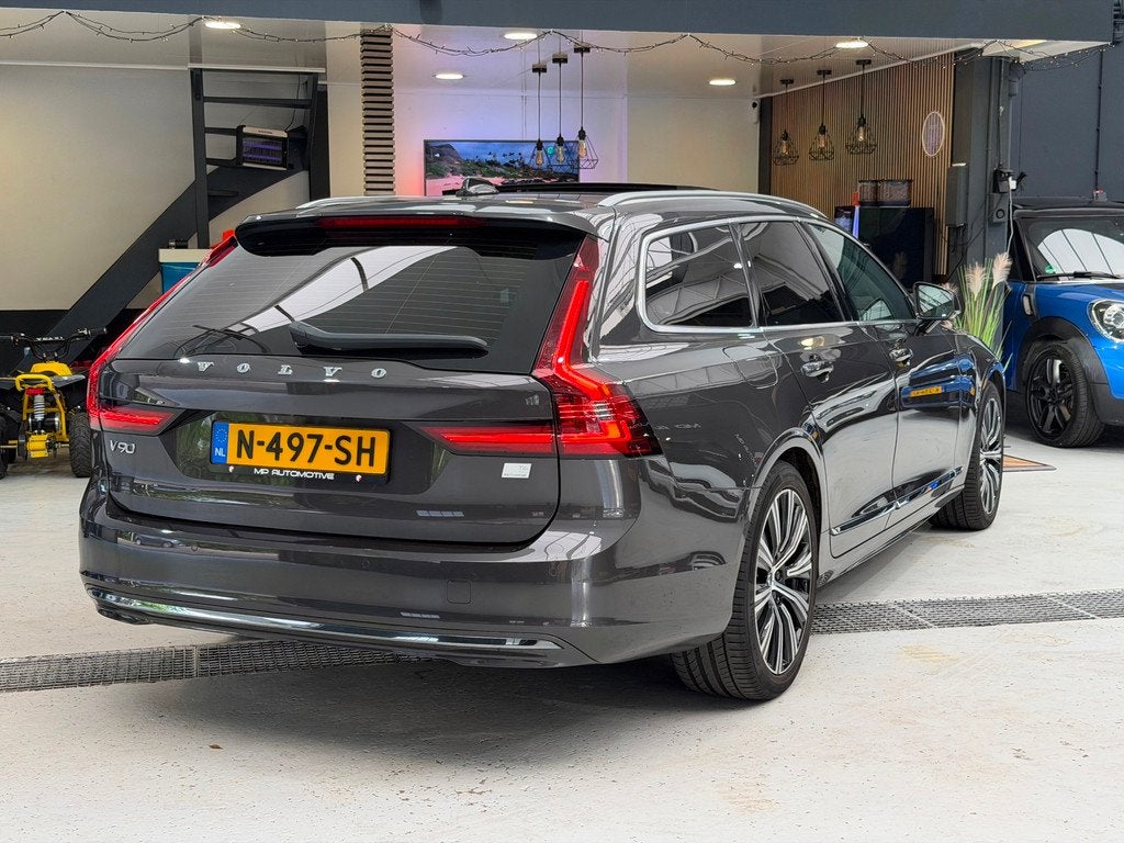 Volvo V90 2.0 T6 AWD Recharge|PANO|360CAM|H&K|BLIS|NAP|FULL, Auto's, Volvo, Automaat, Euro 6, 4 cilinders, 1969 cc