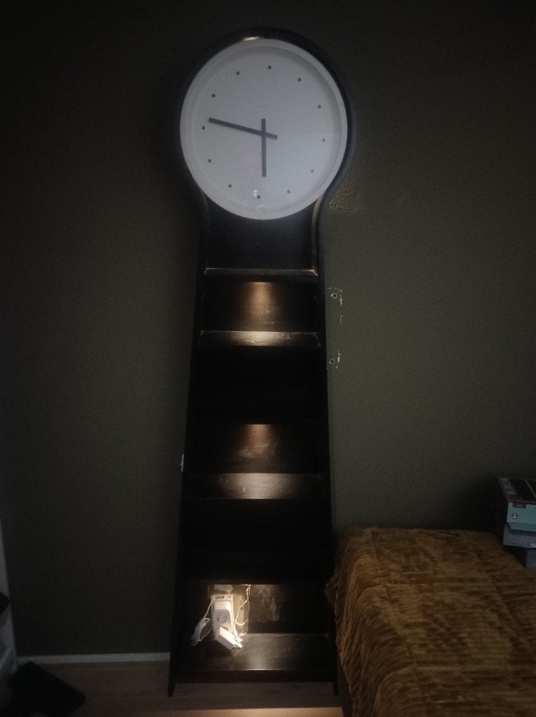 Staande klok met schappen en verlichting., Ophalen, Bruin, Landelijk, Analoog