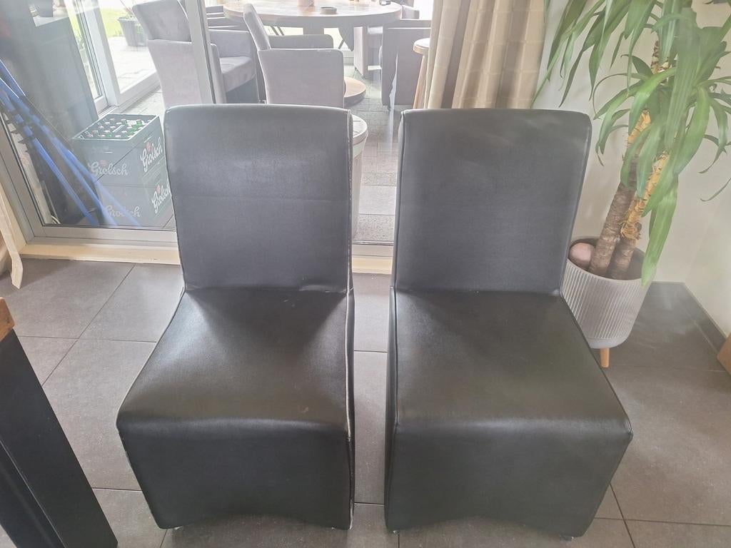 5 zwarte eetkamerstoelen GRATIS, Huis en Inrichting, Ophalen of Verzenden, Gebruikt, Zwart, Vijf, Zes of meer stoelen