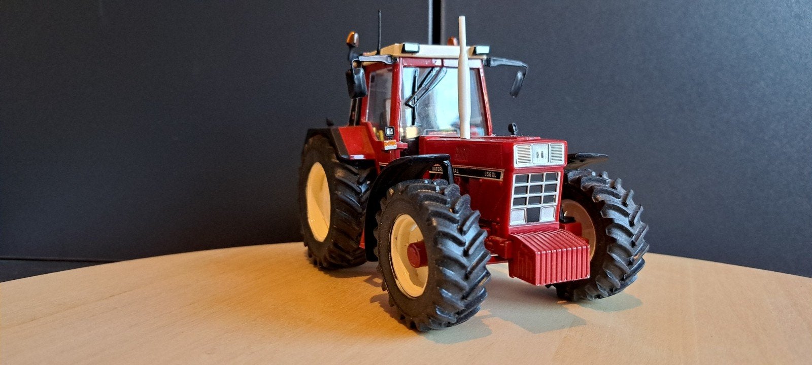 Verbouwde International 956xl, Ophalen of Verzenden, Zo goed als nieuw, Tractor of Landbouw, Britains