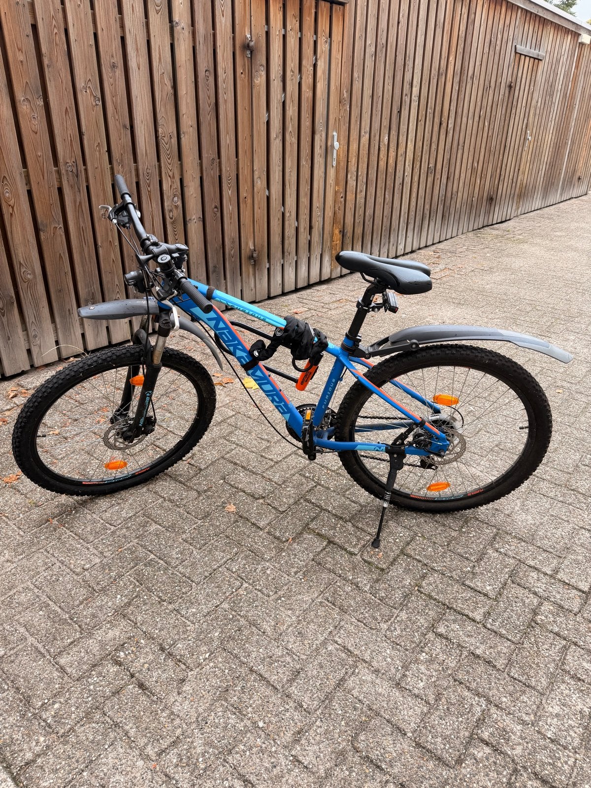 Nagenoeg nieuwe mountainbike - 24 versnellingen