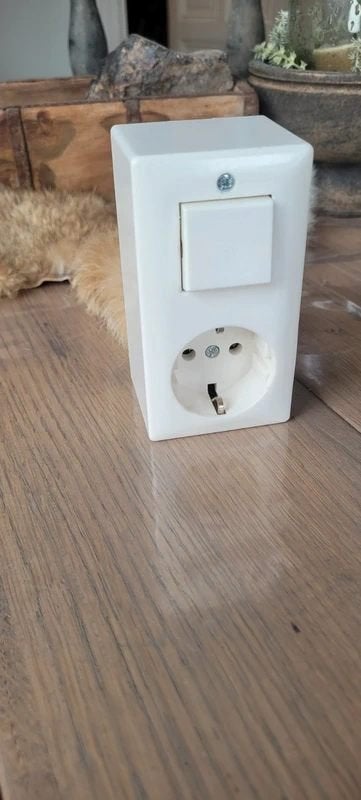 peha opbouw combinatie schakelaar + stopcontact, randaarde, Ophalen of Verzenden, Nieuw, Overige merken, Stopcontact