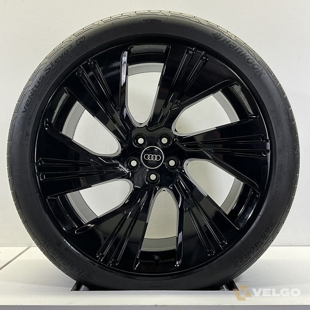 NIEUW AUDI Q8 ETRON SET VELGEN + ZOMERBANDEN 22 INCH, Gebruikt, -, 285 mm, -