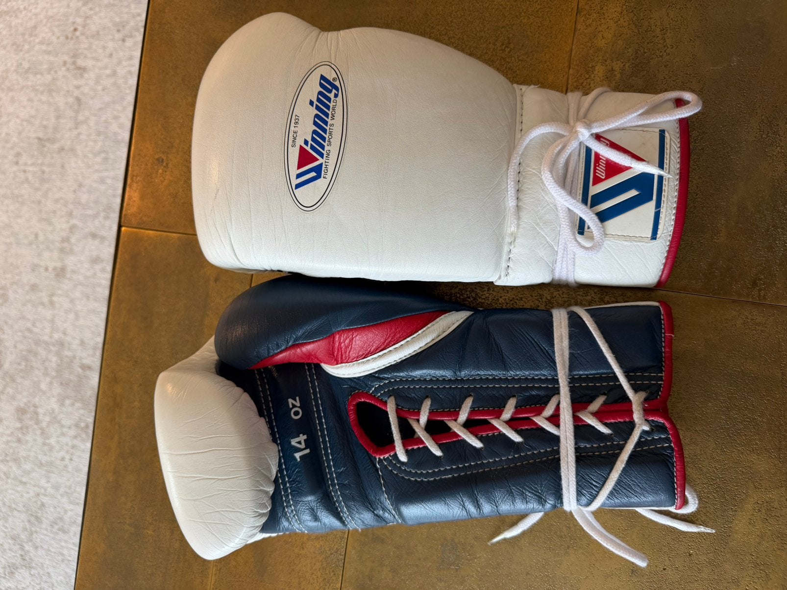 Winning 14” bokshandschoenen in perfecte, frisse staat, Sport en Fitness, Ophalen, Zo goed als nieuw, Bokshandschoenen