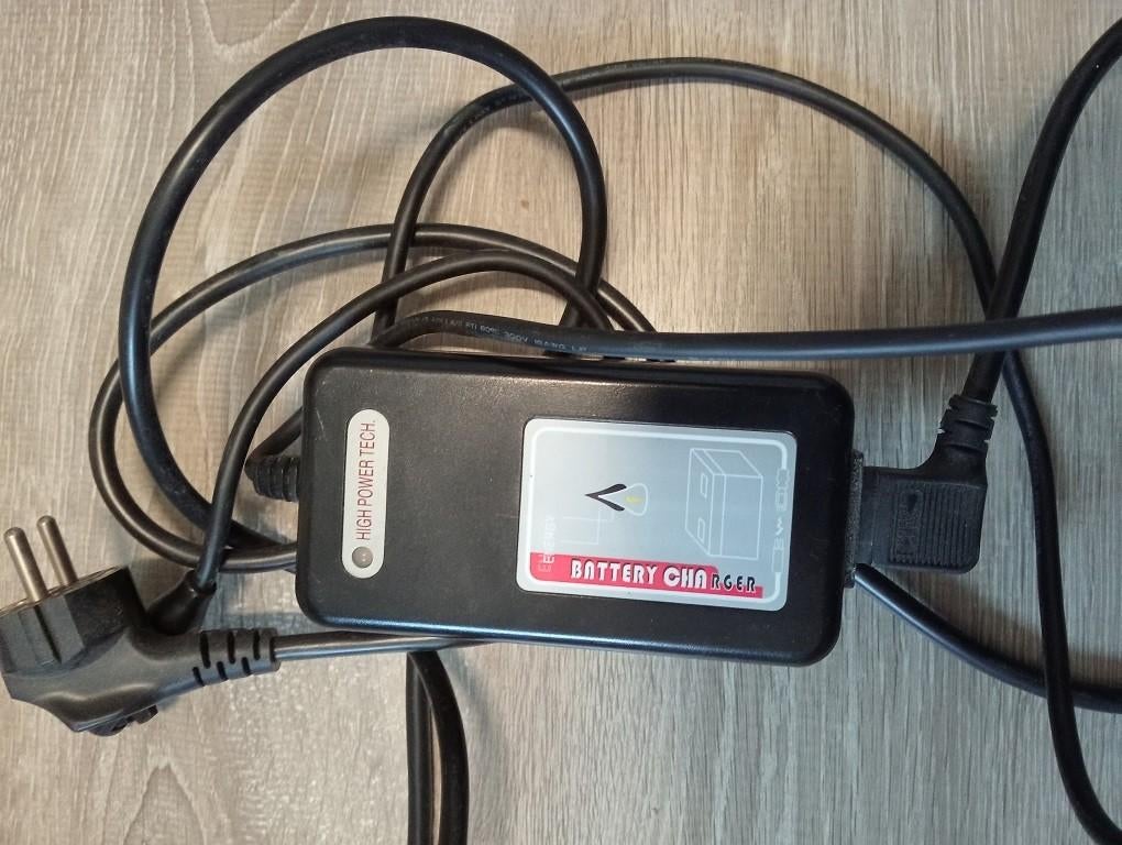 ebike lader 24v Nimh Model HP1202N2, Ophalen, Gebruikt