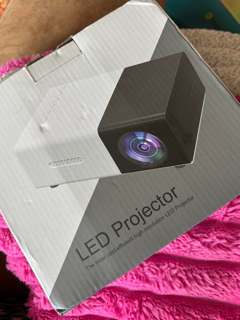 Mini projector led projector mini beamer, Ophalen of Verzenden, Zo goed als nieuw, LED