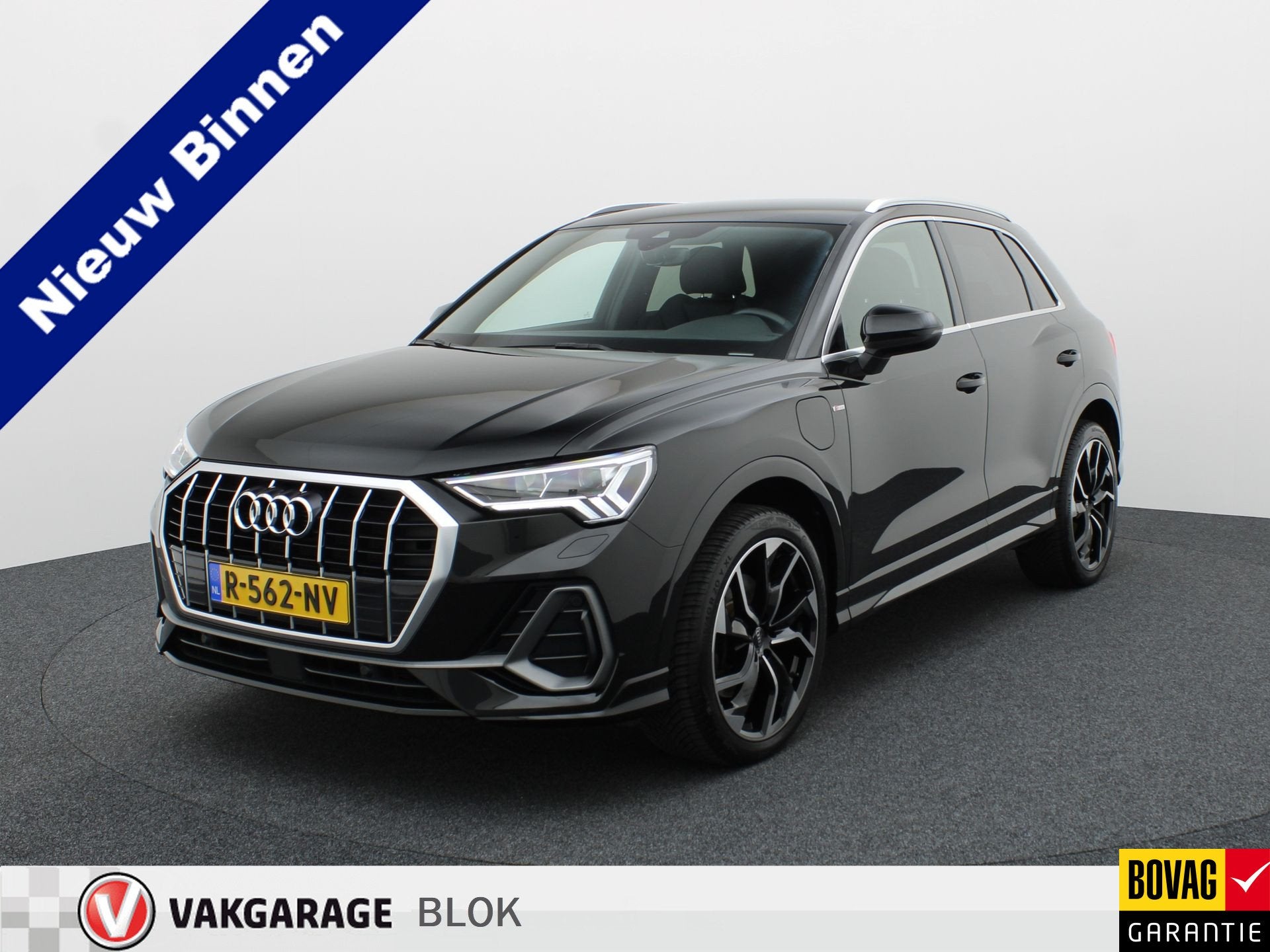 Audi Q3 45 TFSI e S edition | S-line | Trekhaak | Camera | 2, Auto's, 12 maanden, Gebruikt, Leder en Stof, Zwart