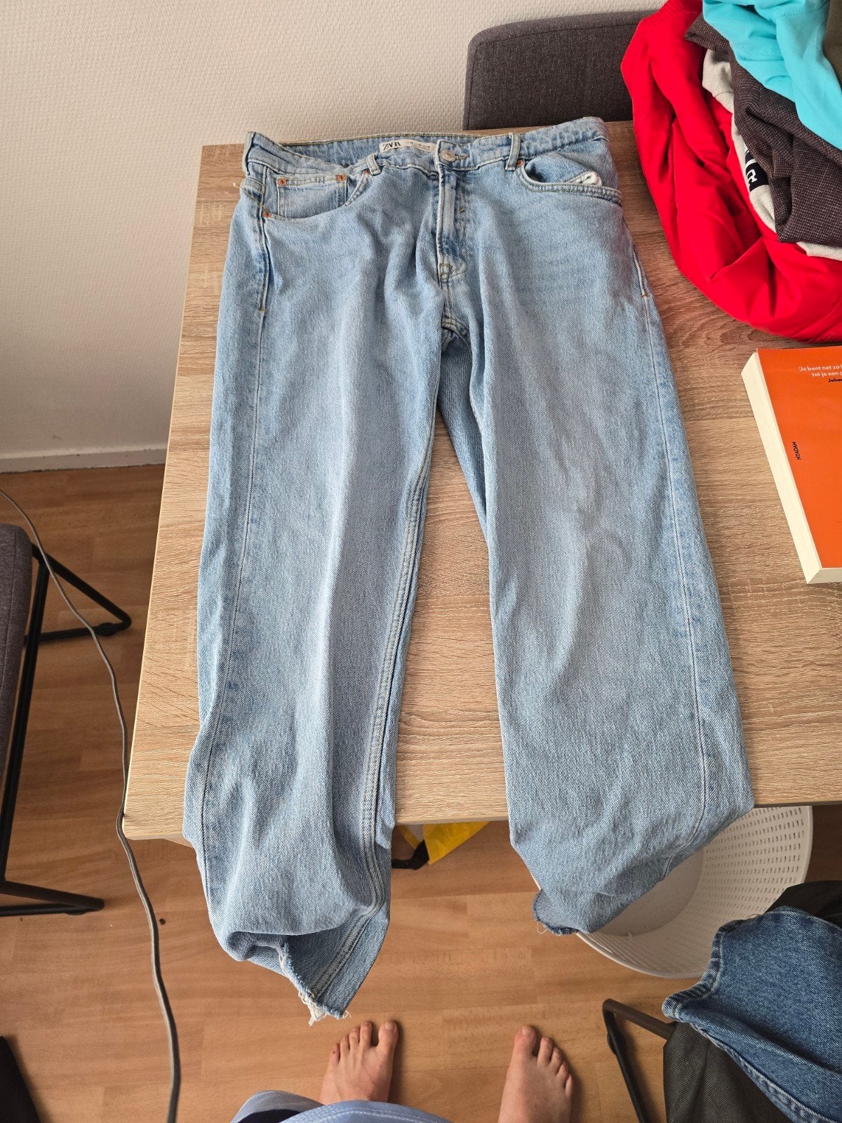 Zara jeans lichtblauw maat 42, Kleding | Dames, Ophalen of Verzenden, Zo goed als nieuw, Blauw, W33 - W36 (confectie 42/44)