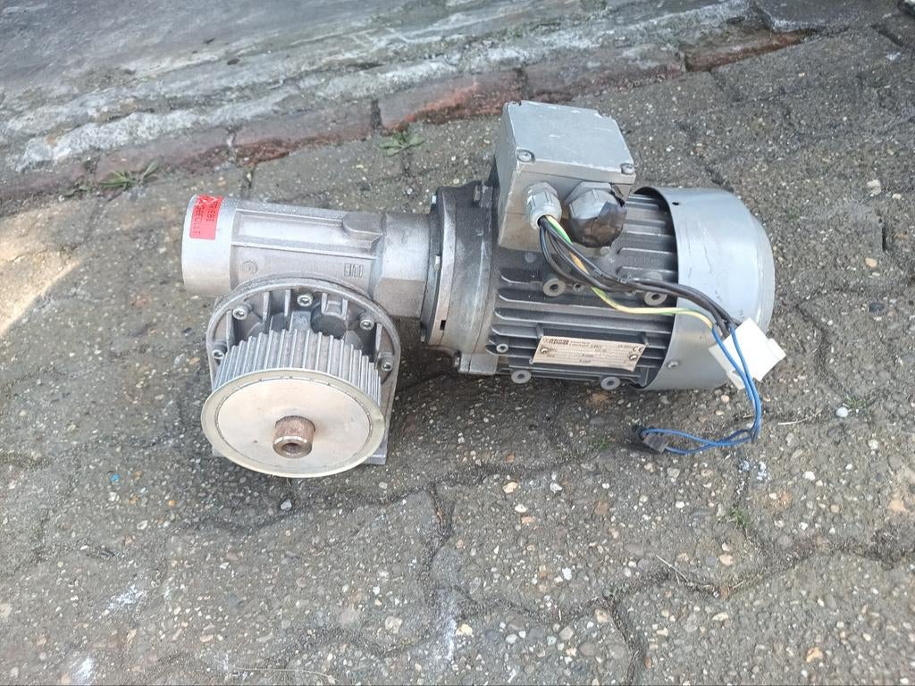 Walther flender electromotor met tandwielkast, Doe-het-zelf en Verbouw, Motoren, Ophalen, Gebruikt, Elektromotor
