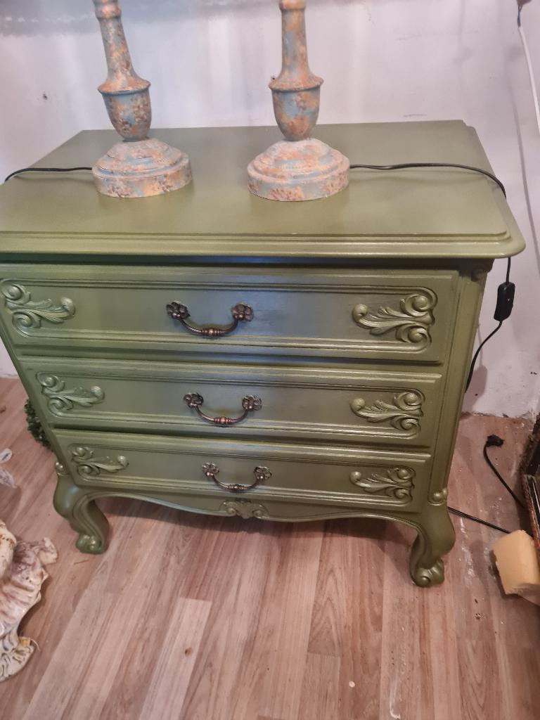 Zeer oud vol houten ladekastje in antiek groene kleur, Ophalen, Heikant 21 Kaatsheuvel, Belle Vieille Brocante, 50 tot 100 cm