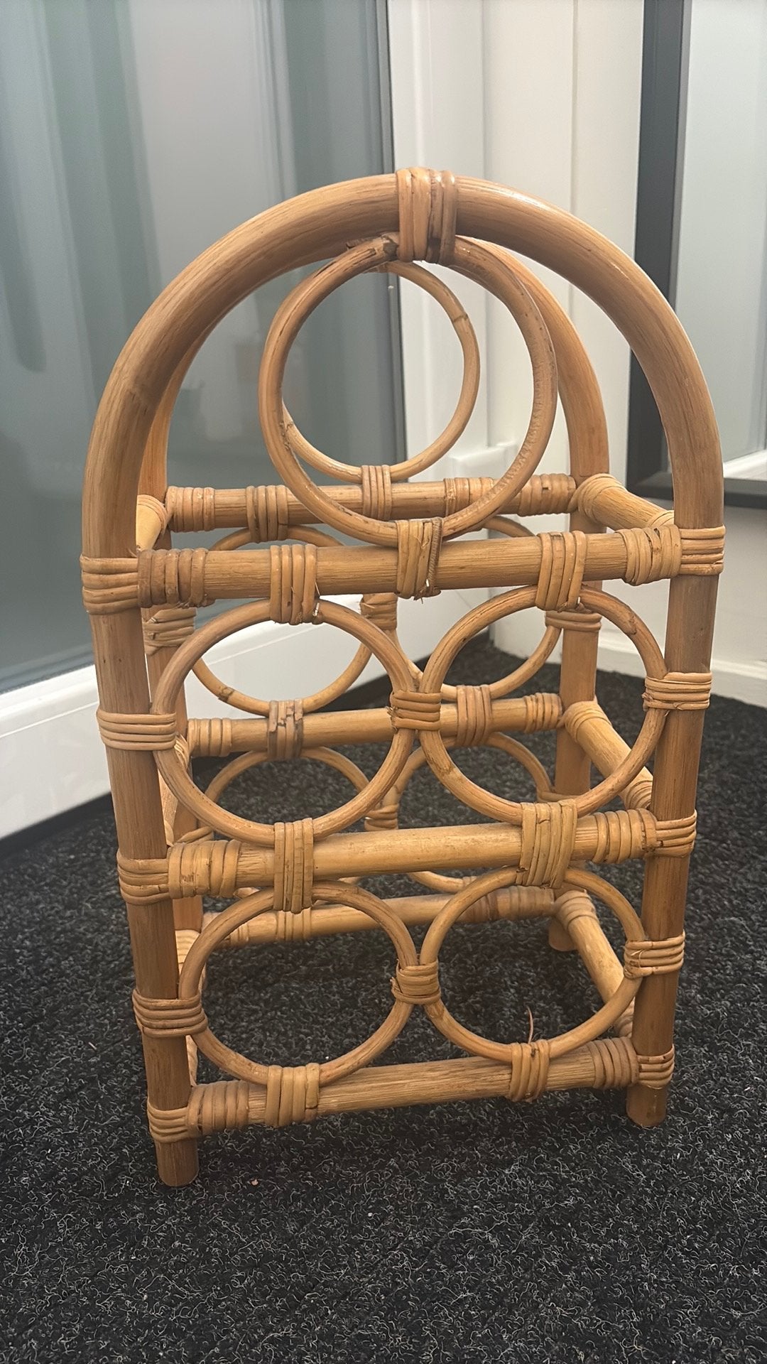 Rotan wijn/flessen rek, Ophalen, Gebruikt, Overige materialen