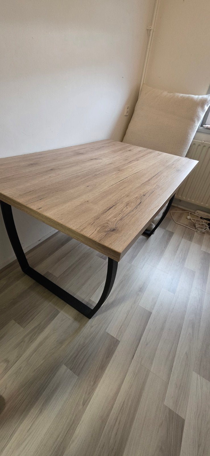 Moderne salontafel met houten blad en metalen onderstel, 50 – 75, Gebruikt, 100 tot 150 cm, 50 tot 100 cm