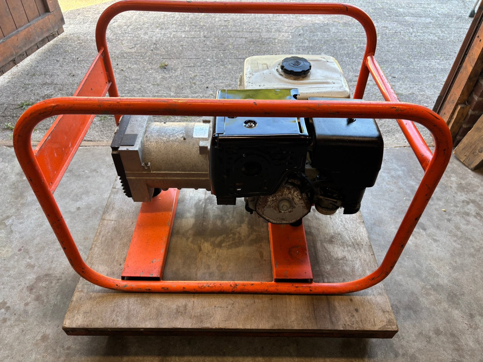 Honda  aggregaat 4,2 KVA goede kwaliteit, Ophalen, Gebruikt, Minder dan 5 kVA, Benzine