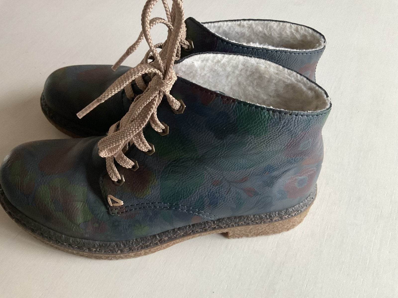 Rieker dames veterboots met bloemenprint, maat 38, Ophalen of Verzenden, Zo goed als nieuw, Overige kleuren, Lage of Enkellaarzen
