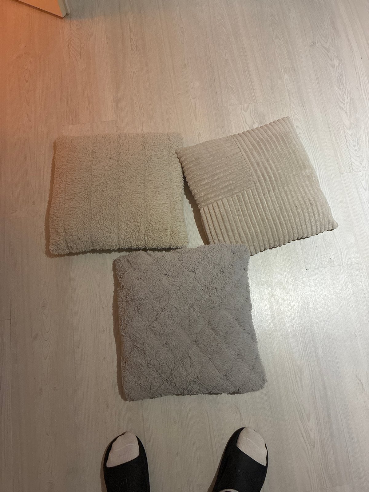 Set van 3 zachte sierkussens - Beige en Grijs, Gebruikt, Meerkleurig, Vierkant, Ophalen of Verzenden