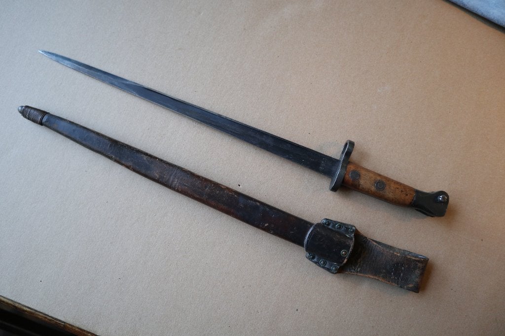 HEMBRUG bajonet met schede, Ophalen of Verzenden, Landmacht, Nederland, Mes of Dolk