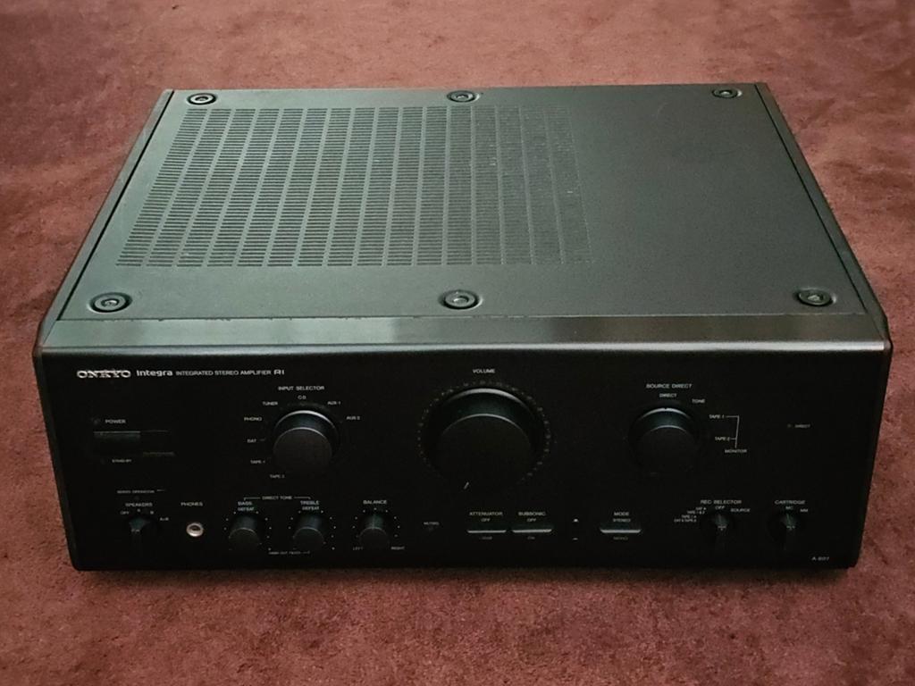 Onkyo A-807 A807 versterker i.z.g.st., Audio, Tv en Foto, Versterkers en Receivers, Ophalen of Verzenden, Zo goed als nieuw, 60 tot 120 watt