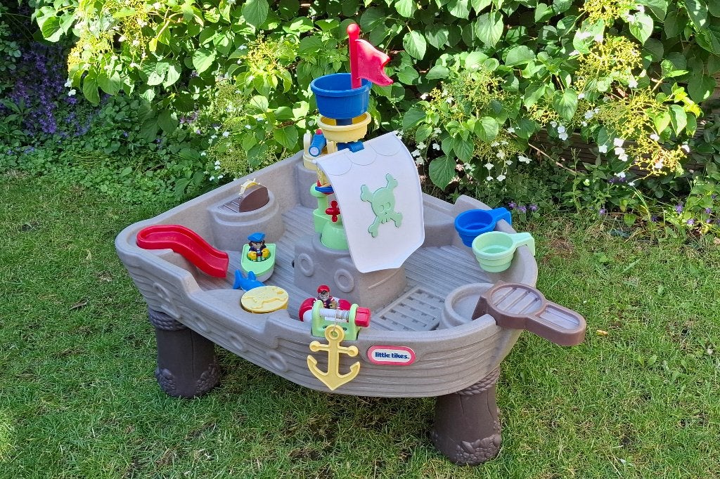watertafel/watertable used, Kinderen en Baby's, Speelgoed | Buiten | Los speelgoed, Ophalen, Gebruikt