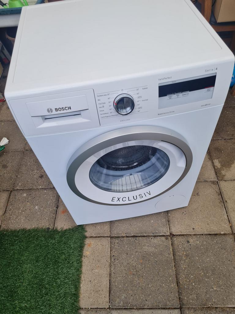 Bosch wasmachine Serie 4 Exclusiv - EcoSilence Drive, Witgoed en Apparatuur, Wasmachines, Ophalen, Gebruikt, 85 tot 90 cm, 1200 tot 1600 toeren