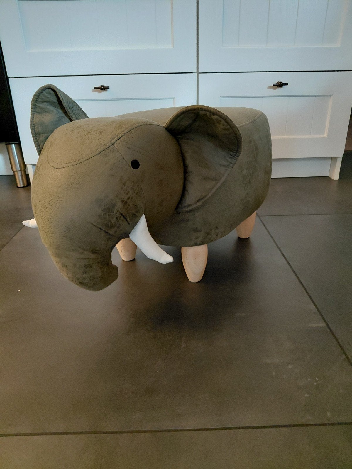 Leuke olifant poef/voetenbankje voor kinderkamer, Ophalen, Groen, Overige stijlen, Zo goed als nieuw