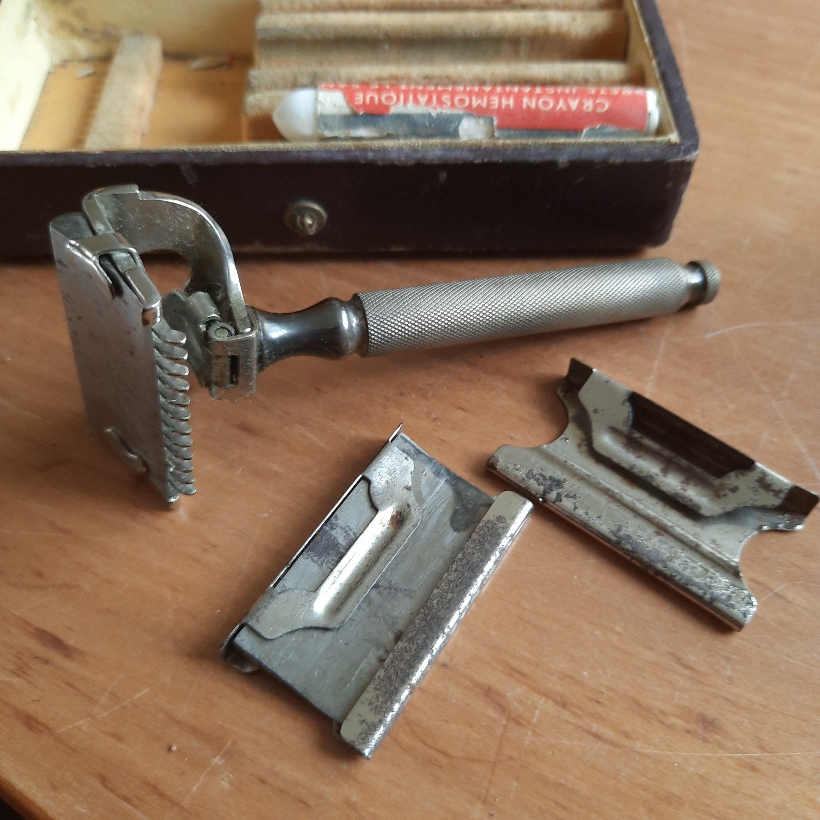 Antiek L' Essor Wedge Scheermes in Doos Frankrijk, Verzenden