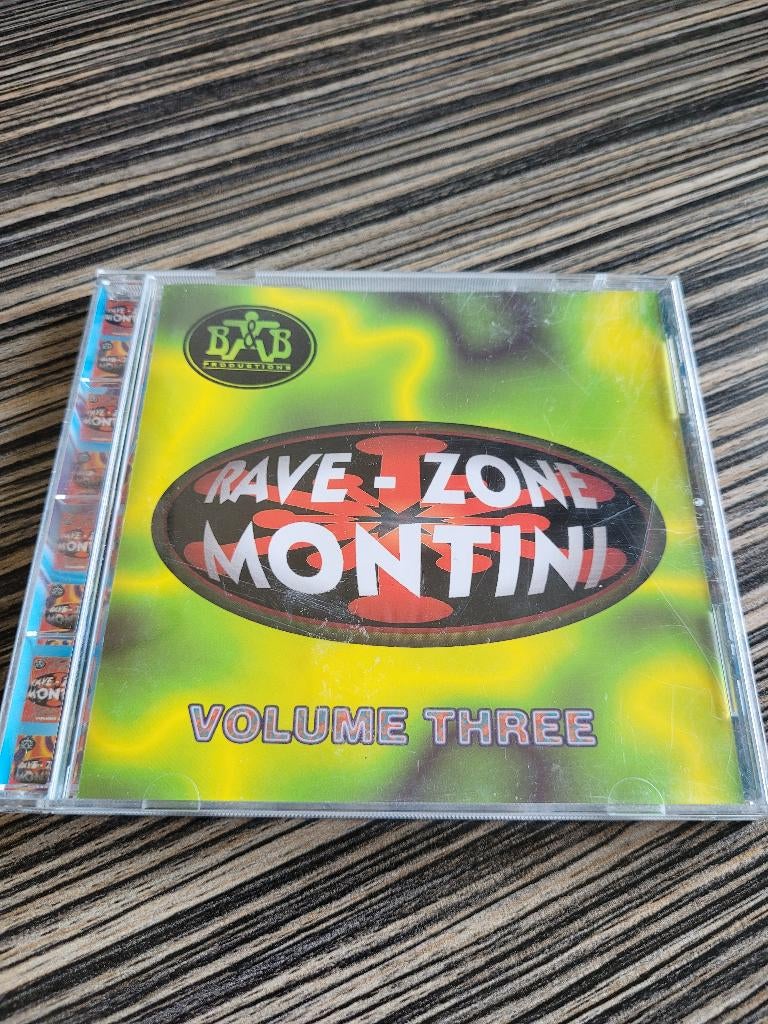 Rave Zone Montini Volume Three - Techno - Trance - Retro, Ophalen of Verzenden, Gebruikt, Techno of Trance