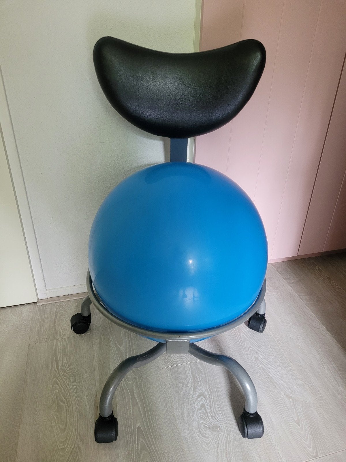 Ergonomische bureaustoel met bal, Ophalen, Gebruikt, Balstoel, Blauw
