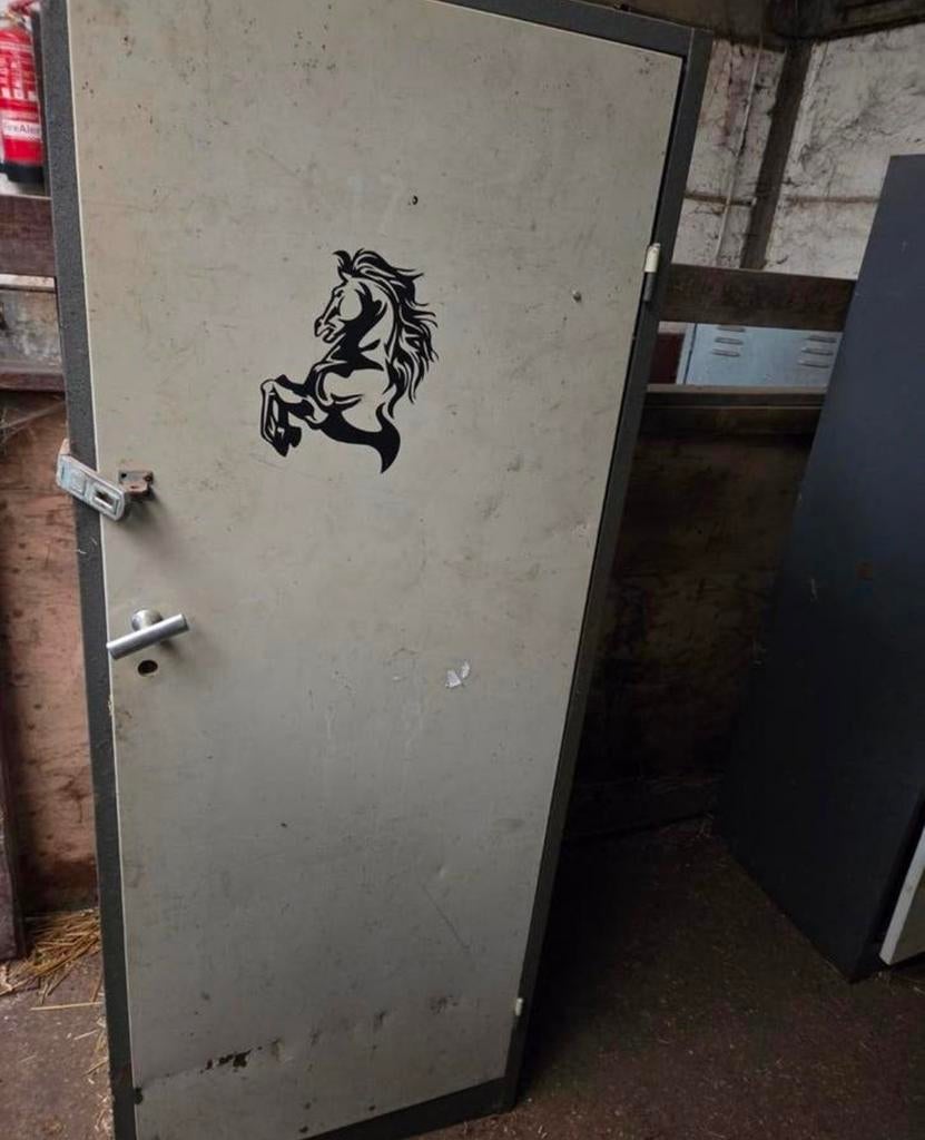 Zadelkast, Dieren en Toebehoren, Stalling en Weidegang