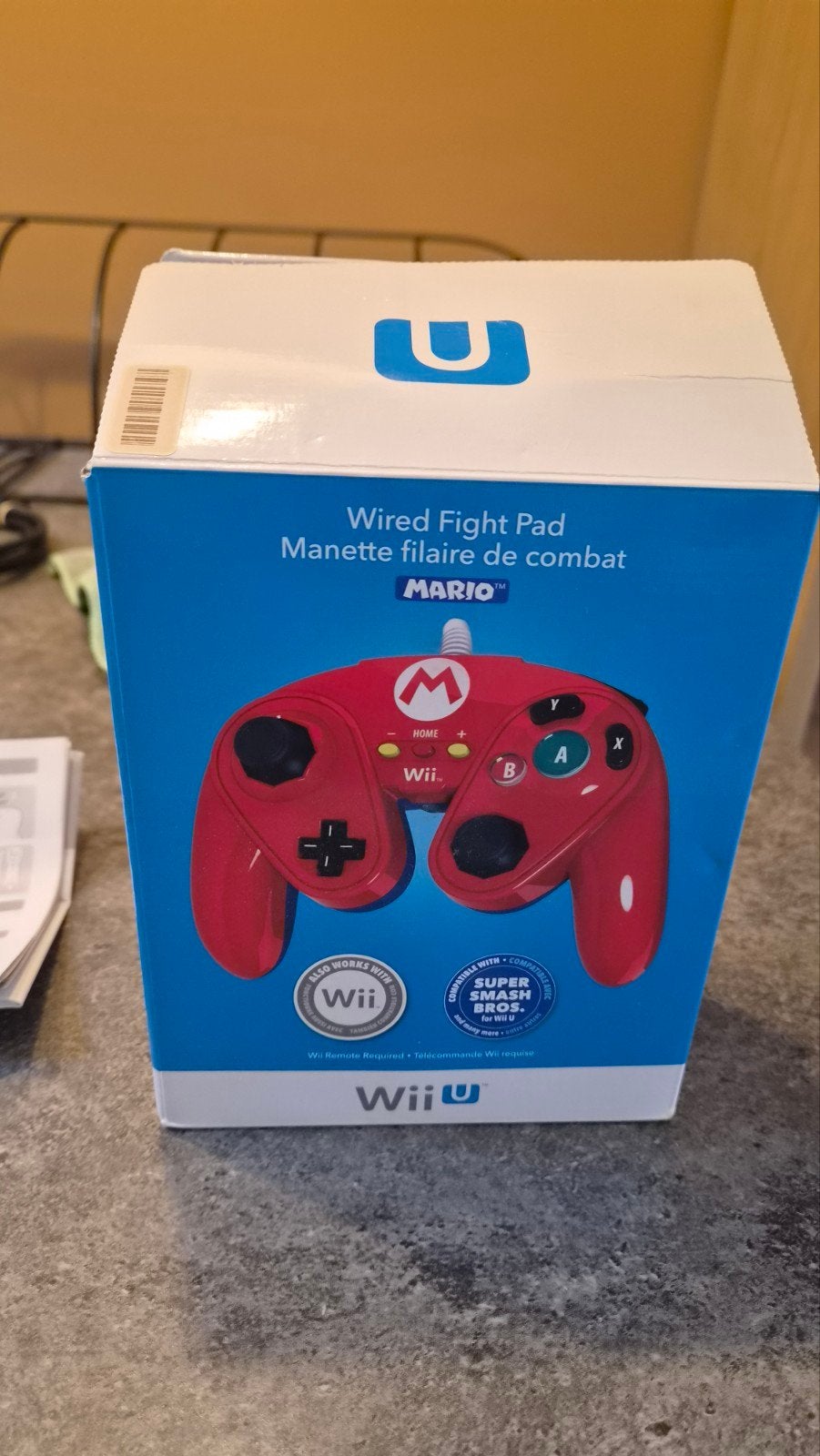 wii u fight pad mario cib controller, 3 spelers of meer, Ophalen of Verzenden, Zo goed als nieuw, Vanaf 3 jaar