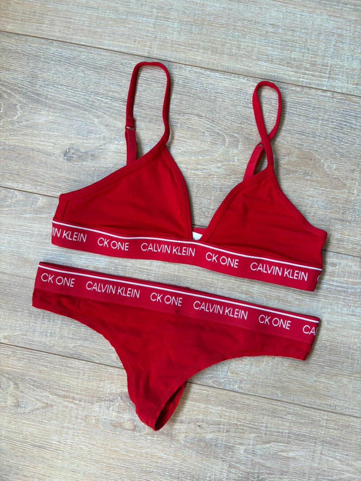 Calvin klein lingerie setje, Ophalen of Verzenden, Rood, Overige typen