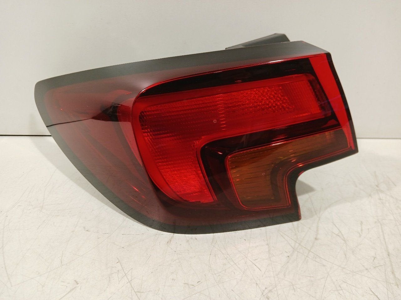 Achterlicht links buiten Opel Astra, Onderdelen@venauto.nl, Van der Ven Autorecycling B.V., Gebruikt, Ettenseweg 76, 4706 PB Roosendaal, The Netherlands