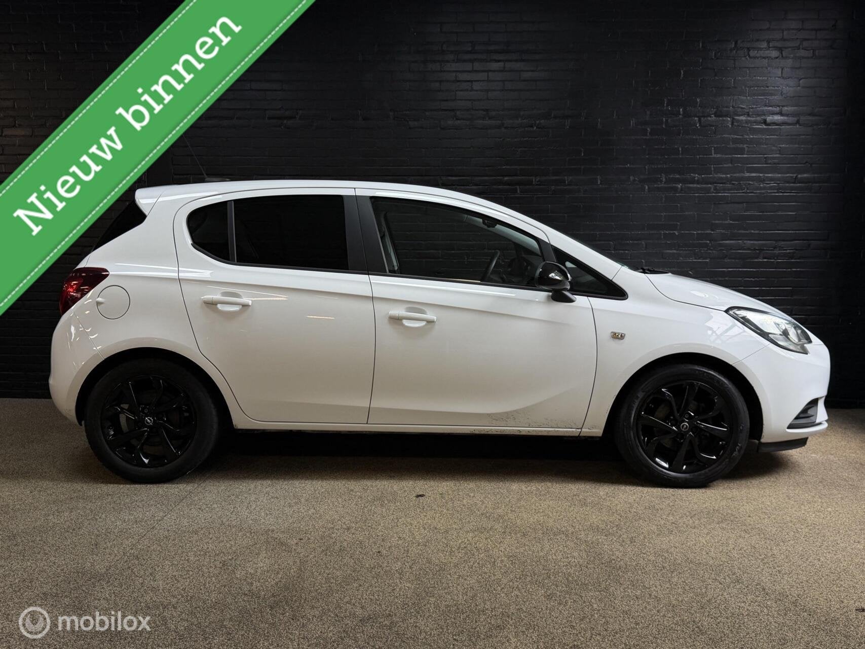 Opel Corsa 1.4 Black Edition NAVIGATIE VELGEN CRUISE PDC NAP, Auto's, Opel, 1063 kg, Gebruikt, 4 cilinders, Origineel Nederlands