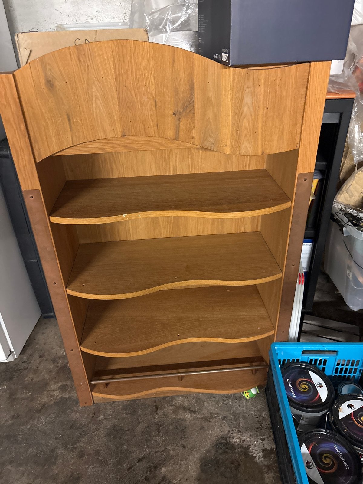 Houten Boekenkast met Golfplanken, Ophalen, Met plank(en), Gebruikt, 50 tot 100 cm