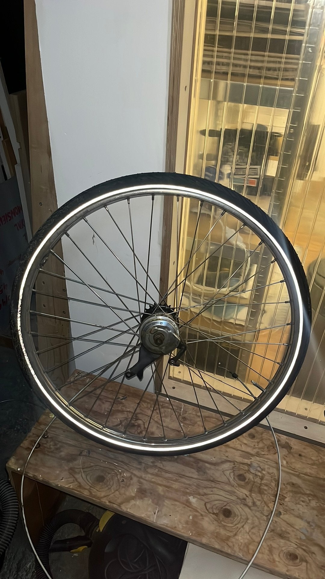 Achterwiel 28 inch Shimano Nexus naafdynamo – dynamowiel, Fietsen en Brommers, Fietsonderdelen, Ophalen, Gebruikt, Wiel
