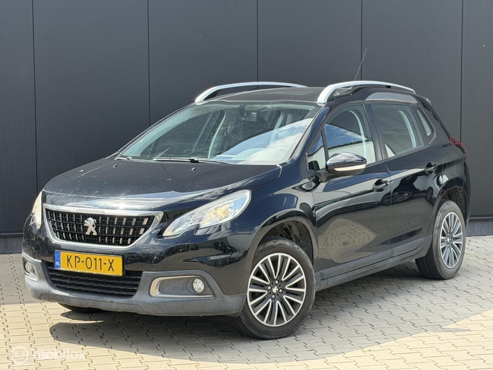 Peugeot 2008 1.2 110PK Blue Lion | CARPLAY | TREKHAAK |, Voorwielaandrijving, Stof, Origineel Nederlands, Bedrijf