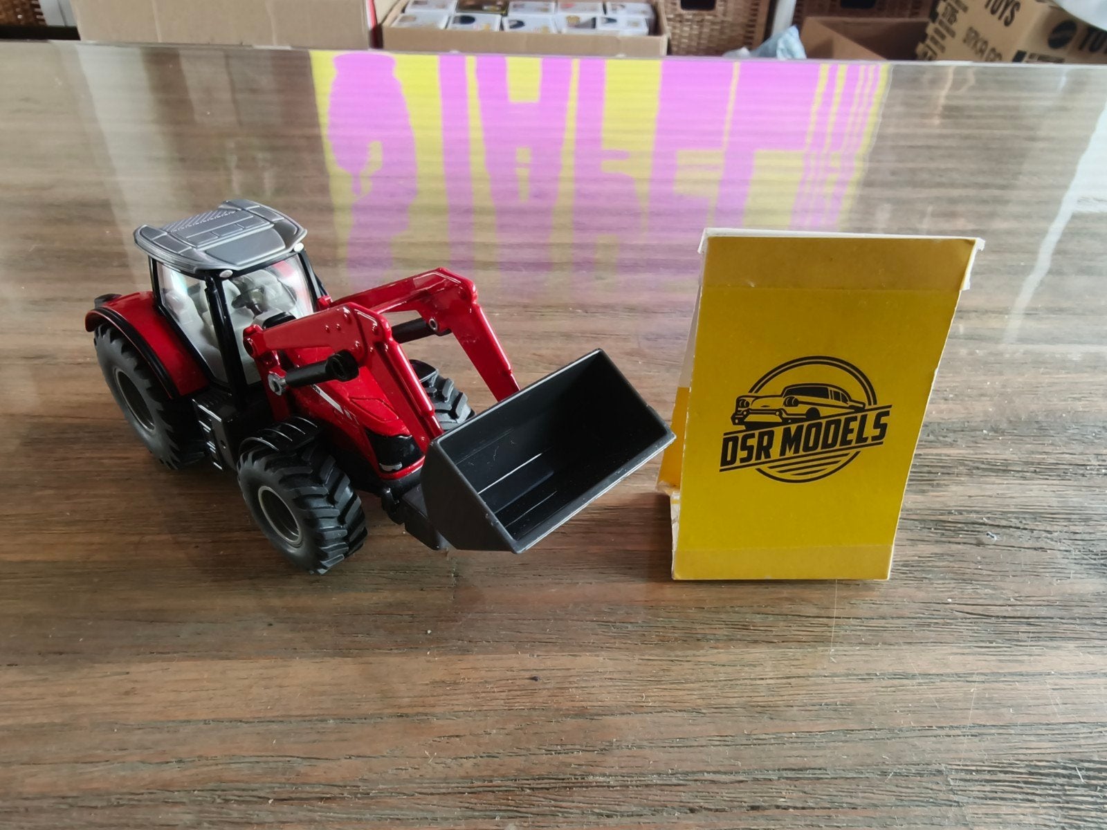 Siku Tractor met voorlader - Rood (Zo goed als nieuw), Info@siku.de, Zo goed als nieuw, Sieper GmbH, Postfach 2569, D-58475 Lüdenscheid