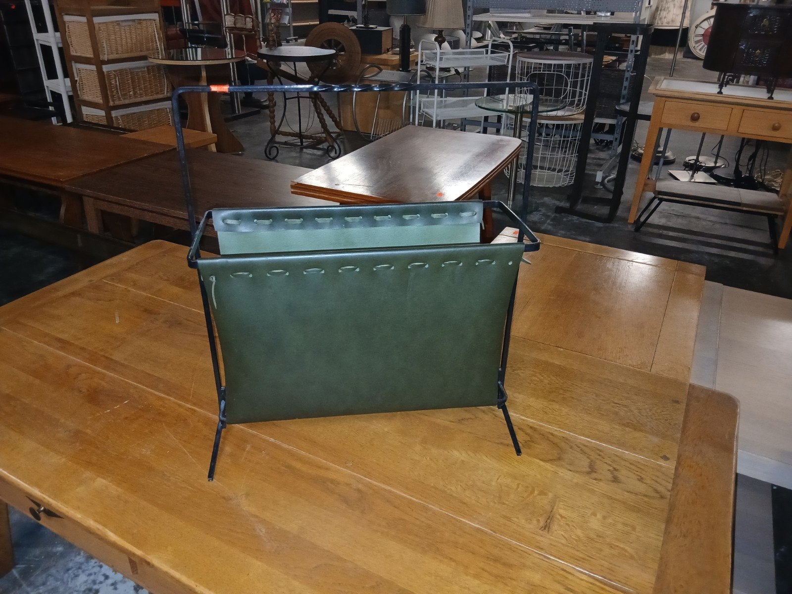 (0570) Vintage lektuurbak van zwart metaal, groene leren tas, Gebruikt, ., ., Ophalen
