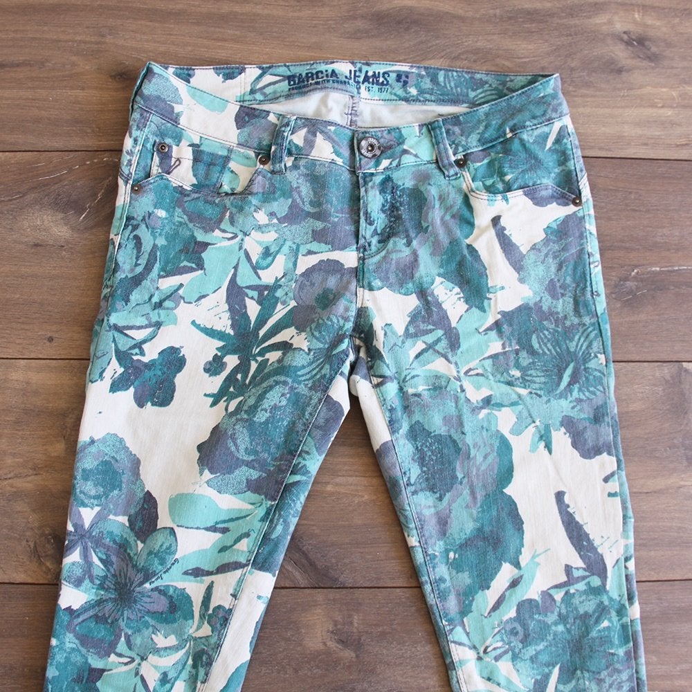 Mooie Garcia Jeans 571 (M) - 571 € 30,-, Maat 38/40 (M), Blauw, Ophalen of Verzenden, Zo goed als nieuw