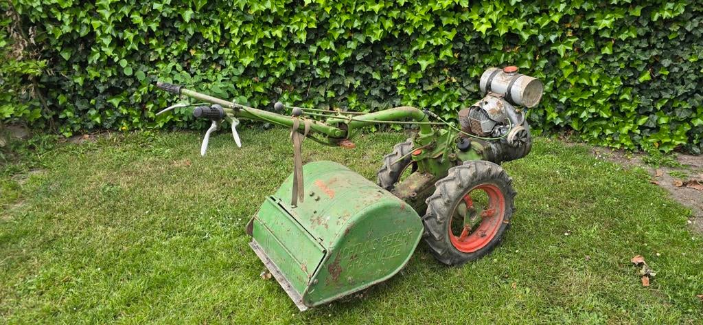 Tuinvrees Holder werking onbekend, Ophalen, Benzine, Gebruikt, Overige soorten
