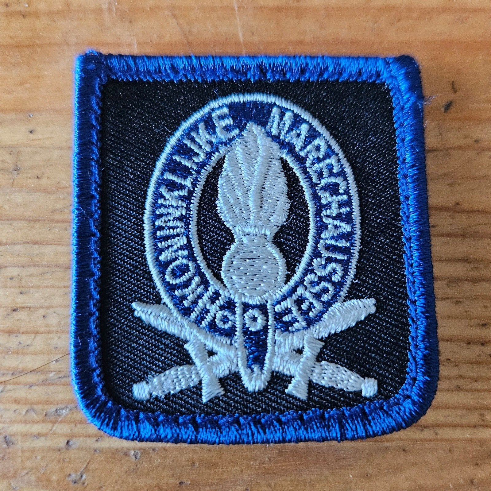 Borstembleem KMAR, Verzamelen, Ophalen of Verzenden, Marechaussee, Nederland, Embleem of Badge