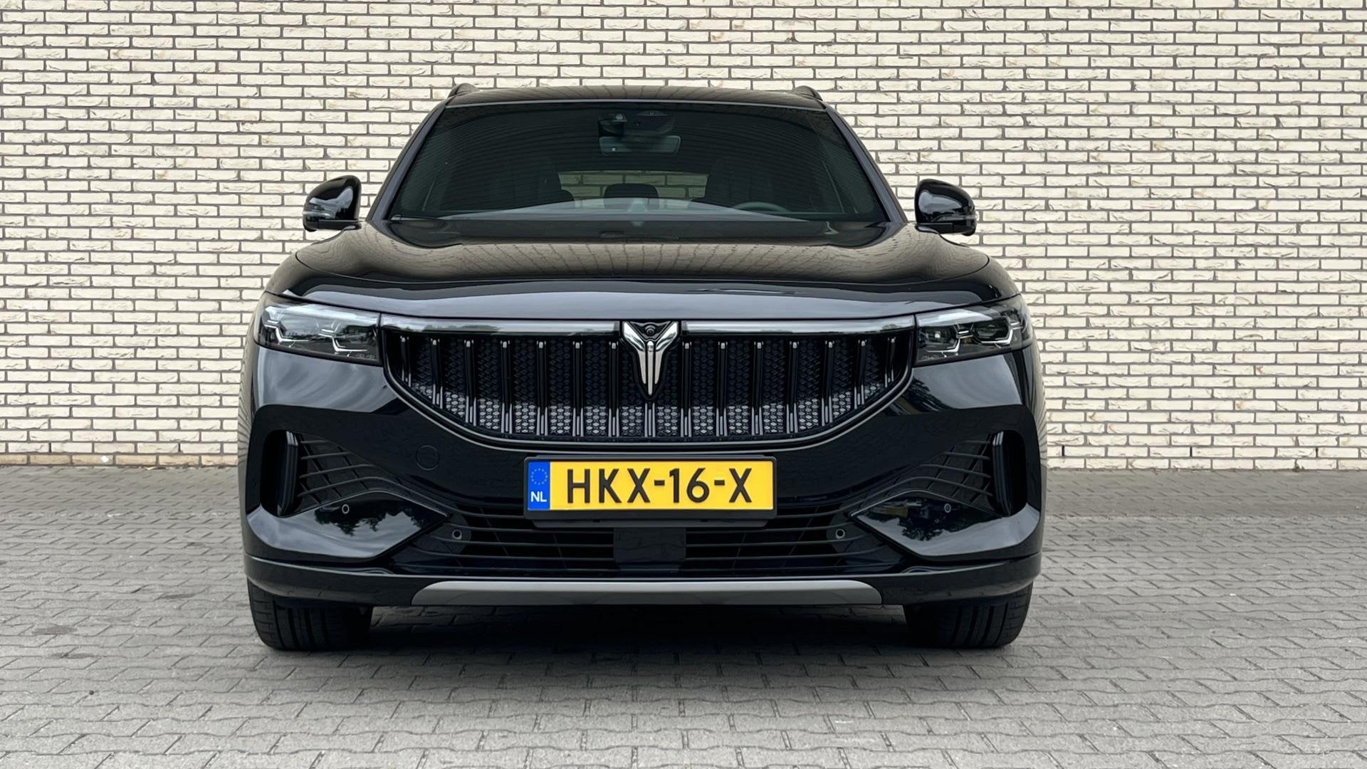 Voyah Free 4WD 106 kWh Business Trekhaak Black Line l Zwarte, Auto's, Voyah, Automaat, 12 maanden, Gebruikt, Zwart